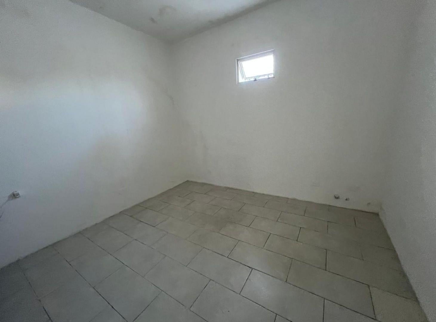 Foto de VENTA LOCAL COMERCIAL 7 AMBIENTES QUILMES, imagen 2