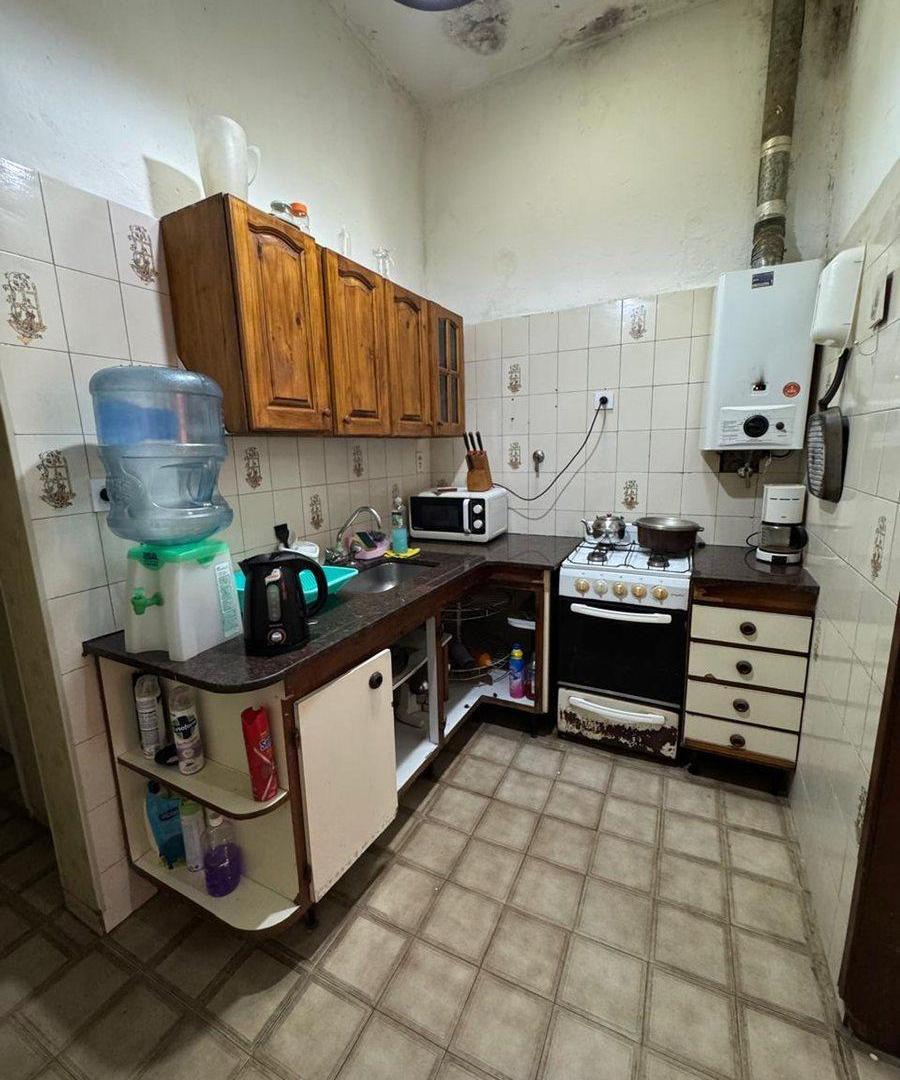 Foto de CASA 4 AMBIENTES EN VENTA EN LANUS CON GRAN PARQUE, imagen 1
