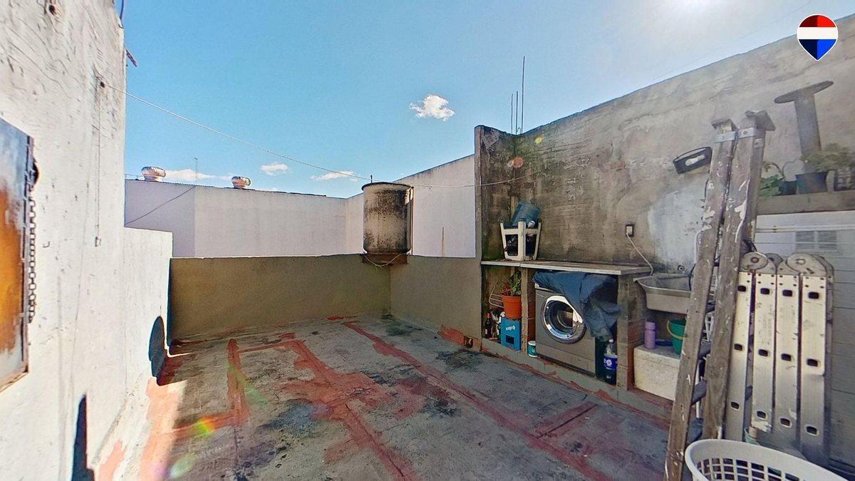 Foto de VENTA CASA MULTIFAMILIAR 7 AMB SARANDI, imagen 5