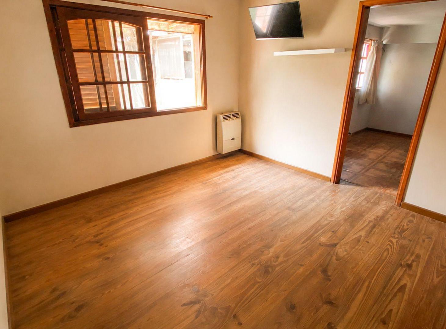 Foto de VENTA CASA 3 AMB BURZACO, imagen 1