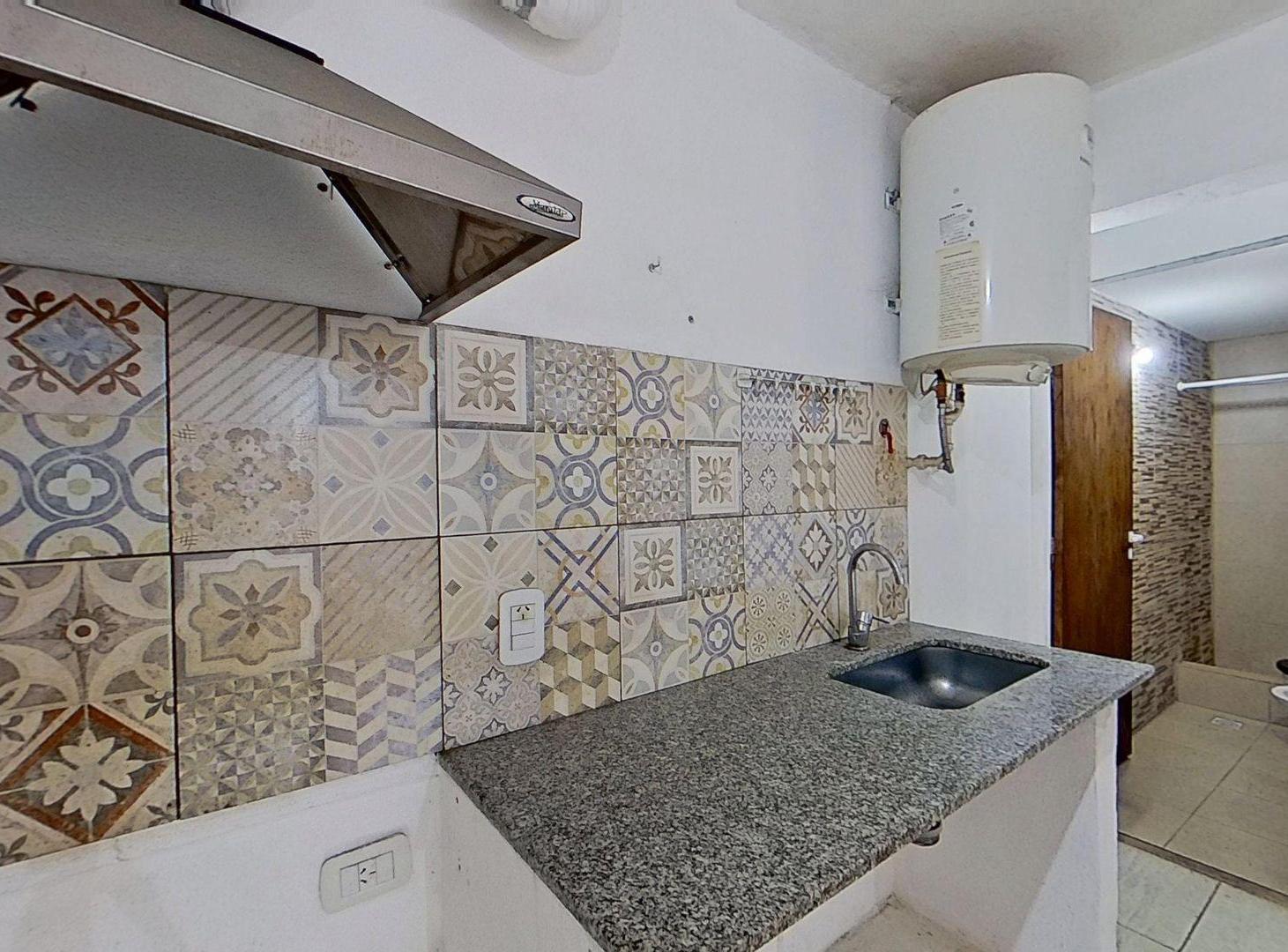 Foto de VENTA DEPTO 3 AMB CON PATIO Y TERRAZA SARANDI, imagen 1