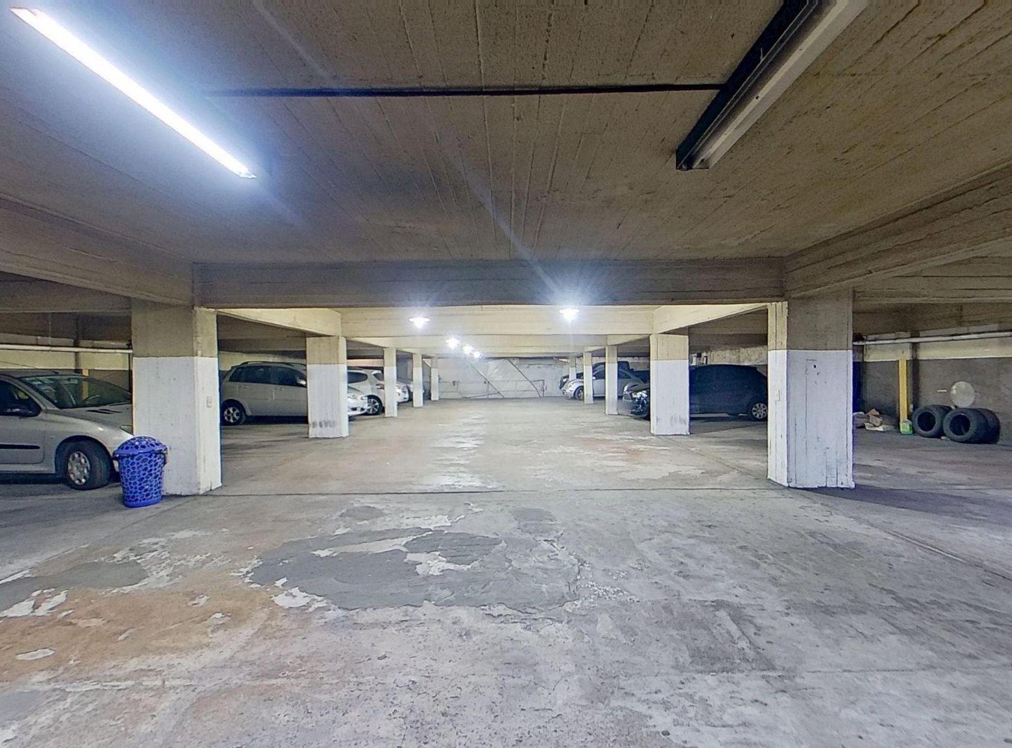 Foto de COCHERA EN 2DO PISO EN VENTA, AVELLANEDA CENTRO, imagen 2