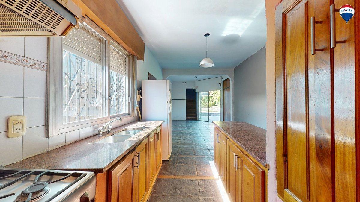 Foto de VENTA CASA 5 AMB CON PARQUE Y PILETA EZPELETA, imagen 2