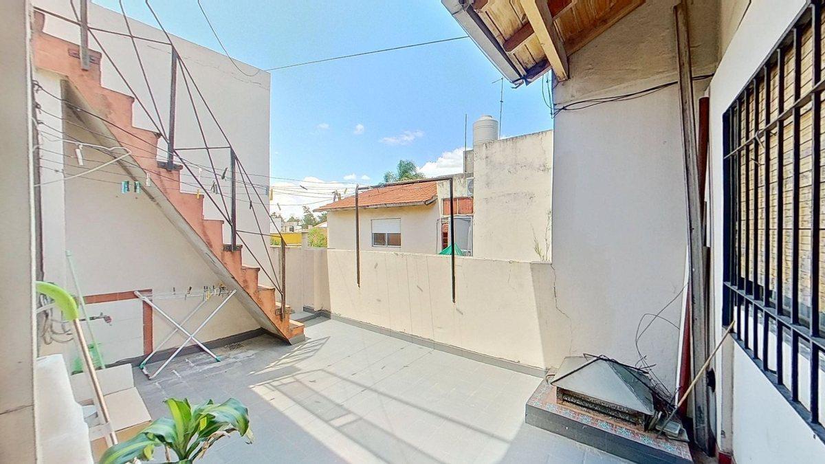 Foto de VENTA CASA 6 AMB V.DOMINICO CON PATIO Y GARAJE, imagen 3