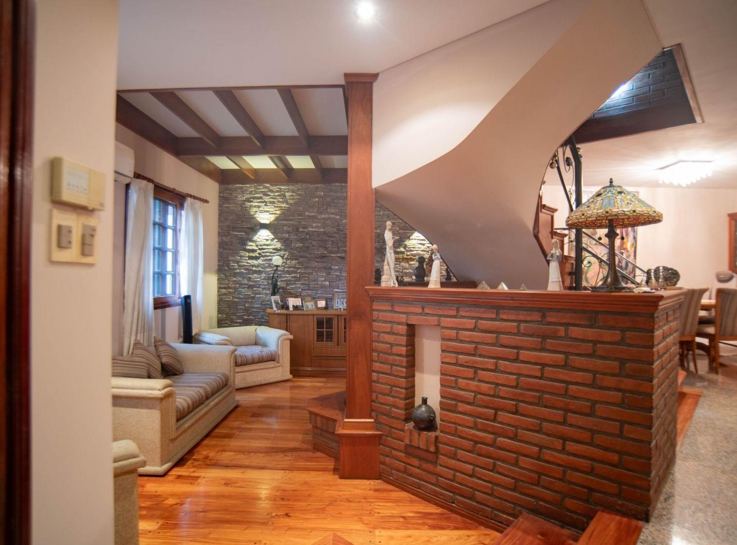 Foto de CASA 4 AMBIENTES EN VENTA EN DON BOSCO CON JARDIN, imagen 1