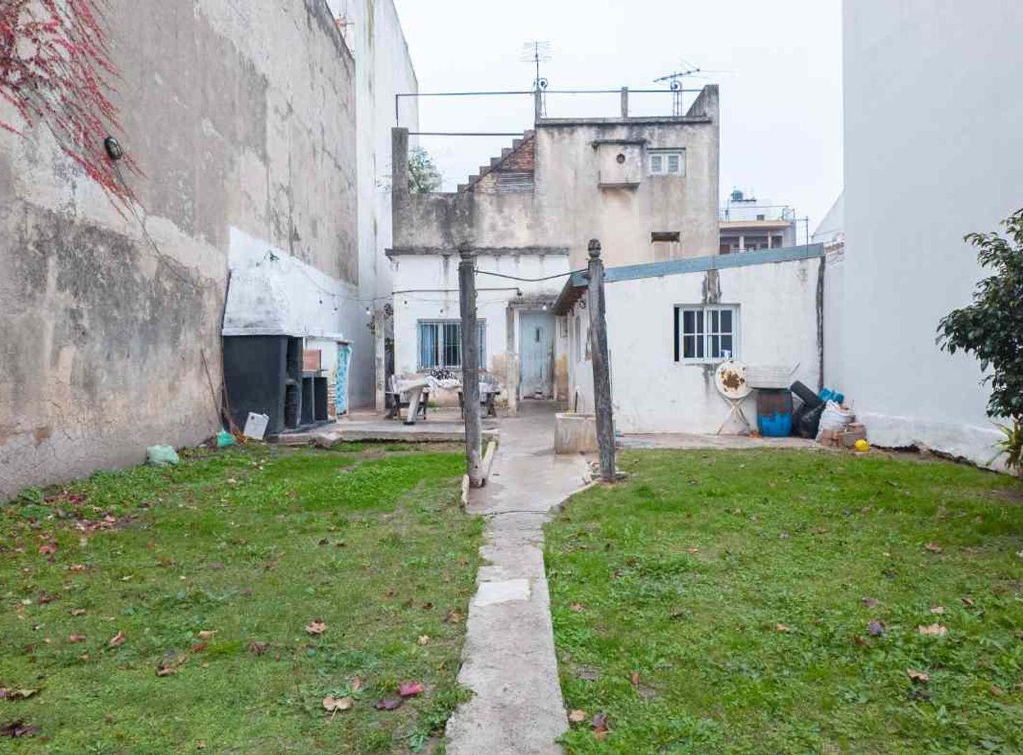 Foto de PH 3 AMB EN VENTA CON PARQUE Y JARDIN, BERAZATEGUI, imagen 3