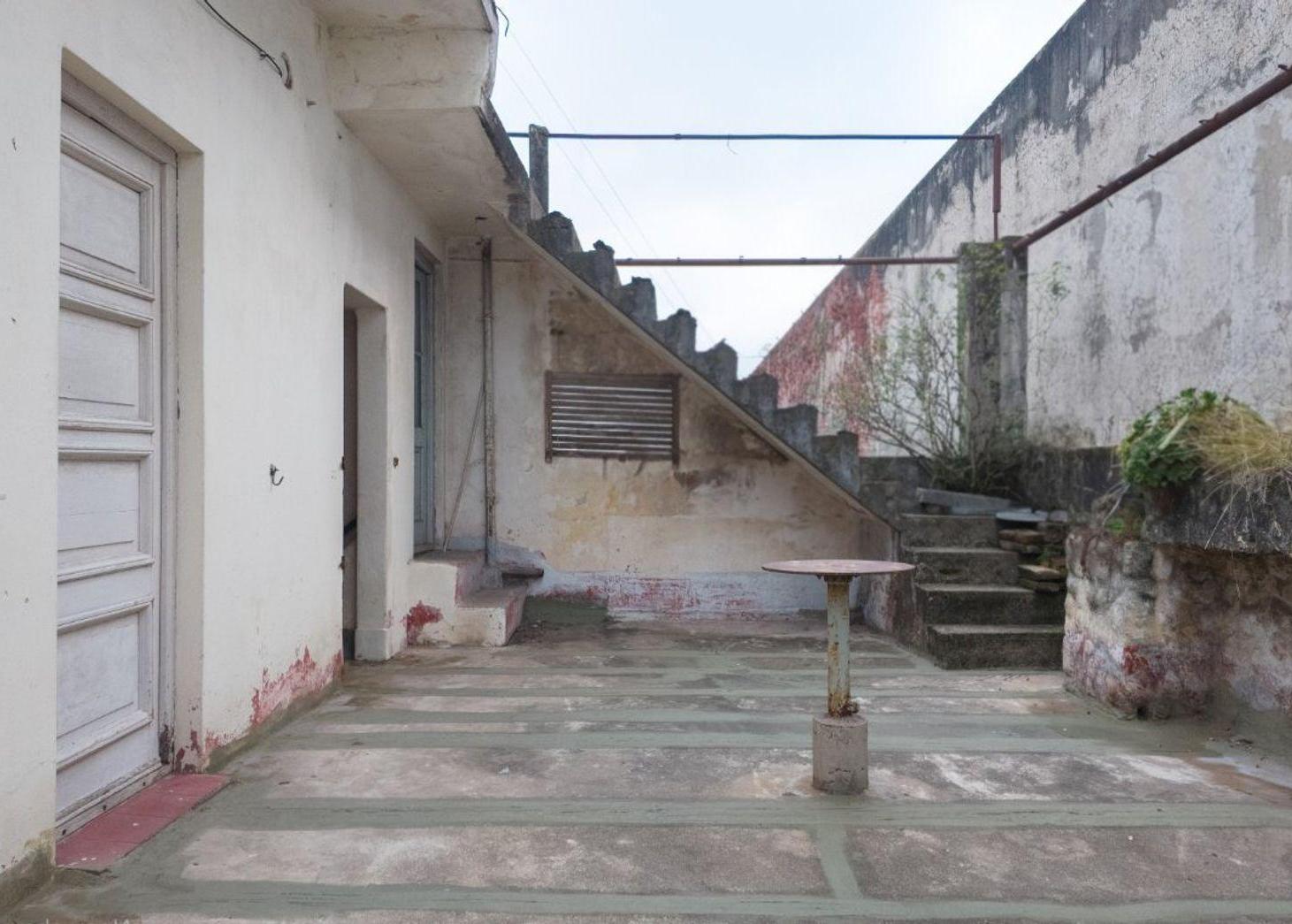 Foto de PH 3 AMB EN VENTA CON PARQUE Y JARDIN, BERAZATEGUI, imagen 4