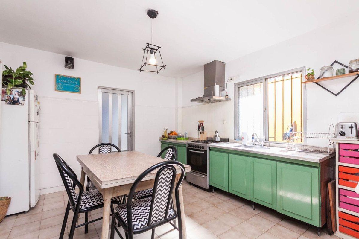 Foto de VENTA CASA MULTIFAMILIAR CON COCHERA LANUS ESTE, imagen 5