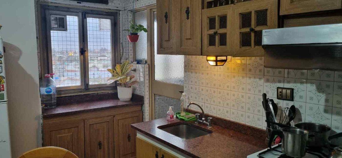 Foto de VENTA DEPTO 4 AMB DEP Y COCHERA AVELLANEDA CENTRO, imagen 2