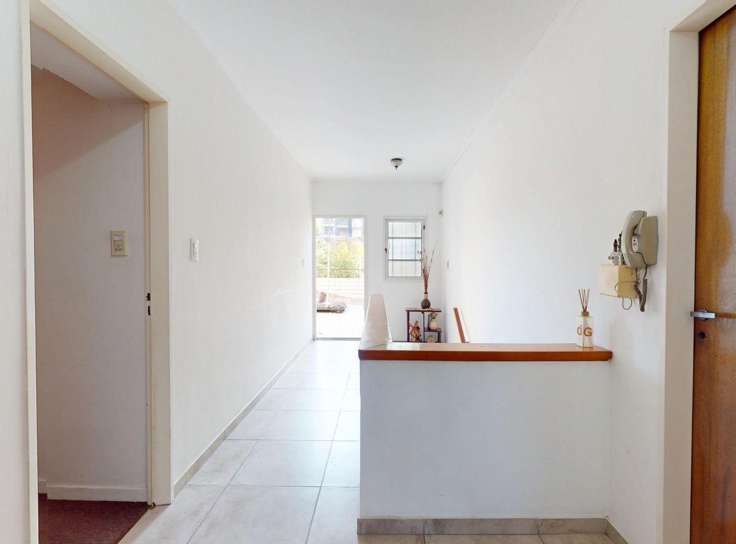 Foto de CASA 5 AMB TIPO CHALET CON TERRAZA VENTA, QUILMES, imagen 4