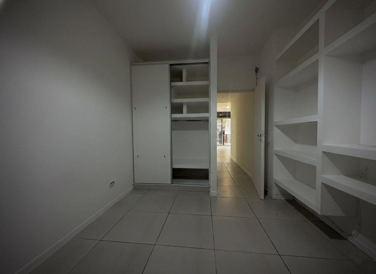 Foto de DEPARTAMENTO 2 AMB COCHERA ESCRITORIO VENTA, imagen 1