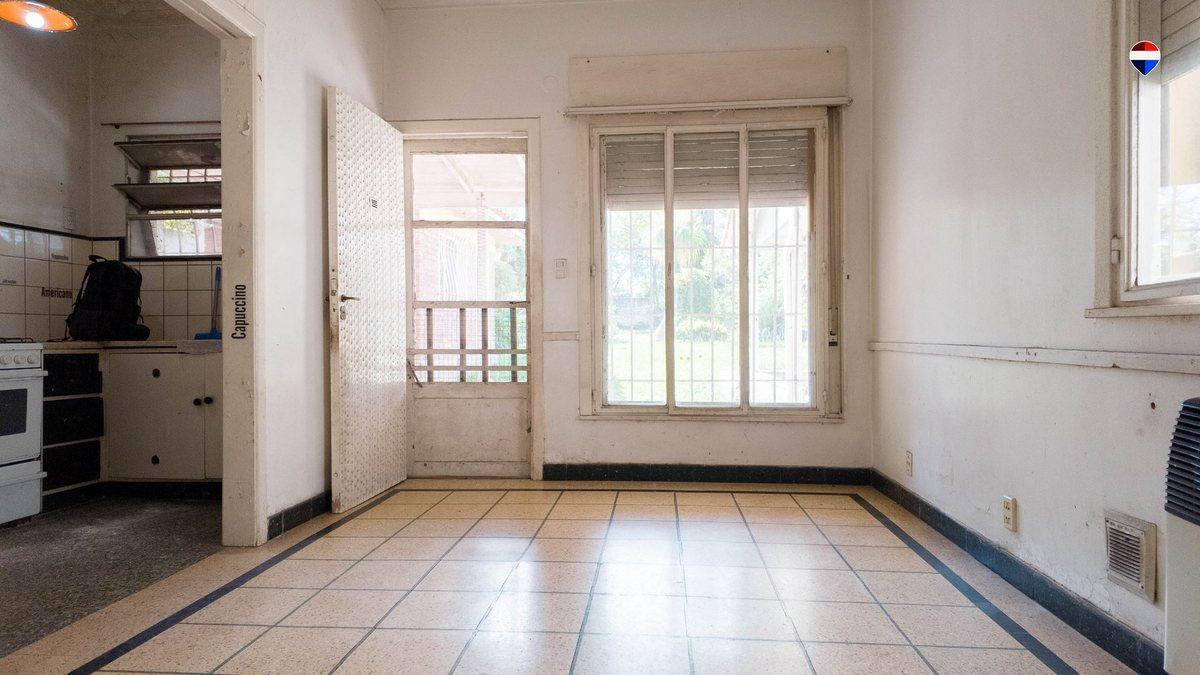 Foto de CHALET 3 AMB - EN VENTA BERNAL, imagen 3