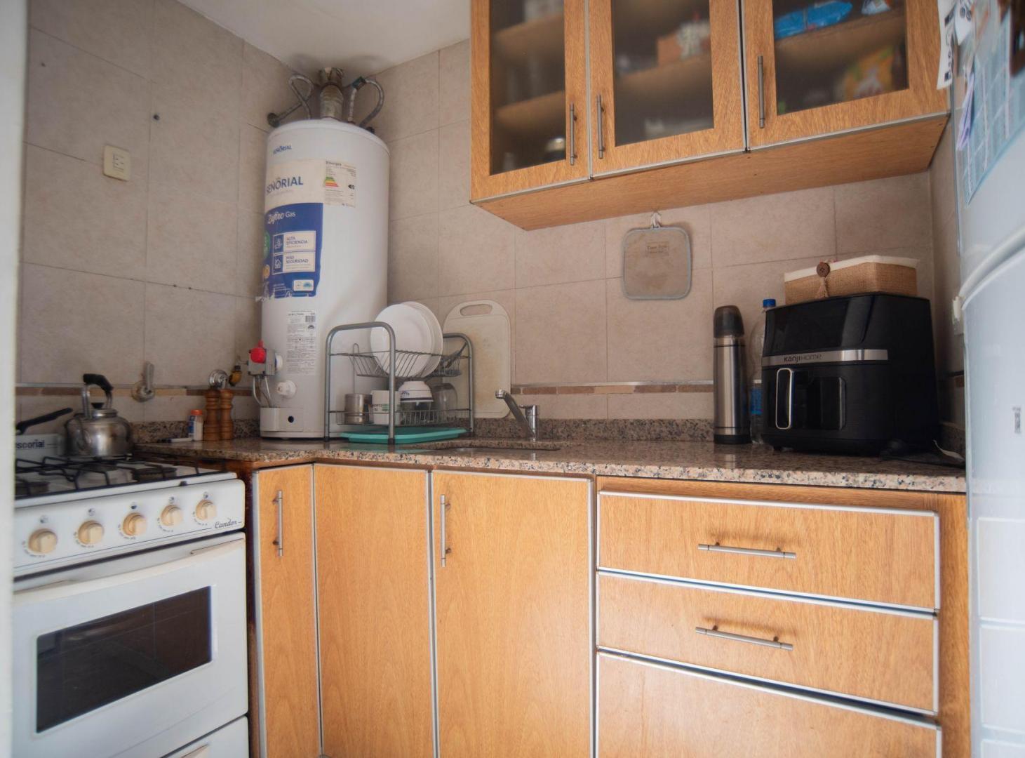 Foto de VENTA DEPTO 2 AMBIENTES CON PATIO REM ESCALADA, imagen 5