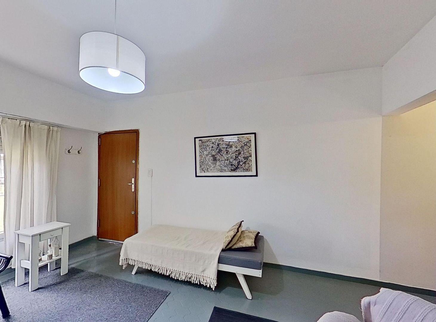 Foto de VENTA PH TIPO CASA 2 AMB FLORENCIO VARELA APTO CR, imagen 1
