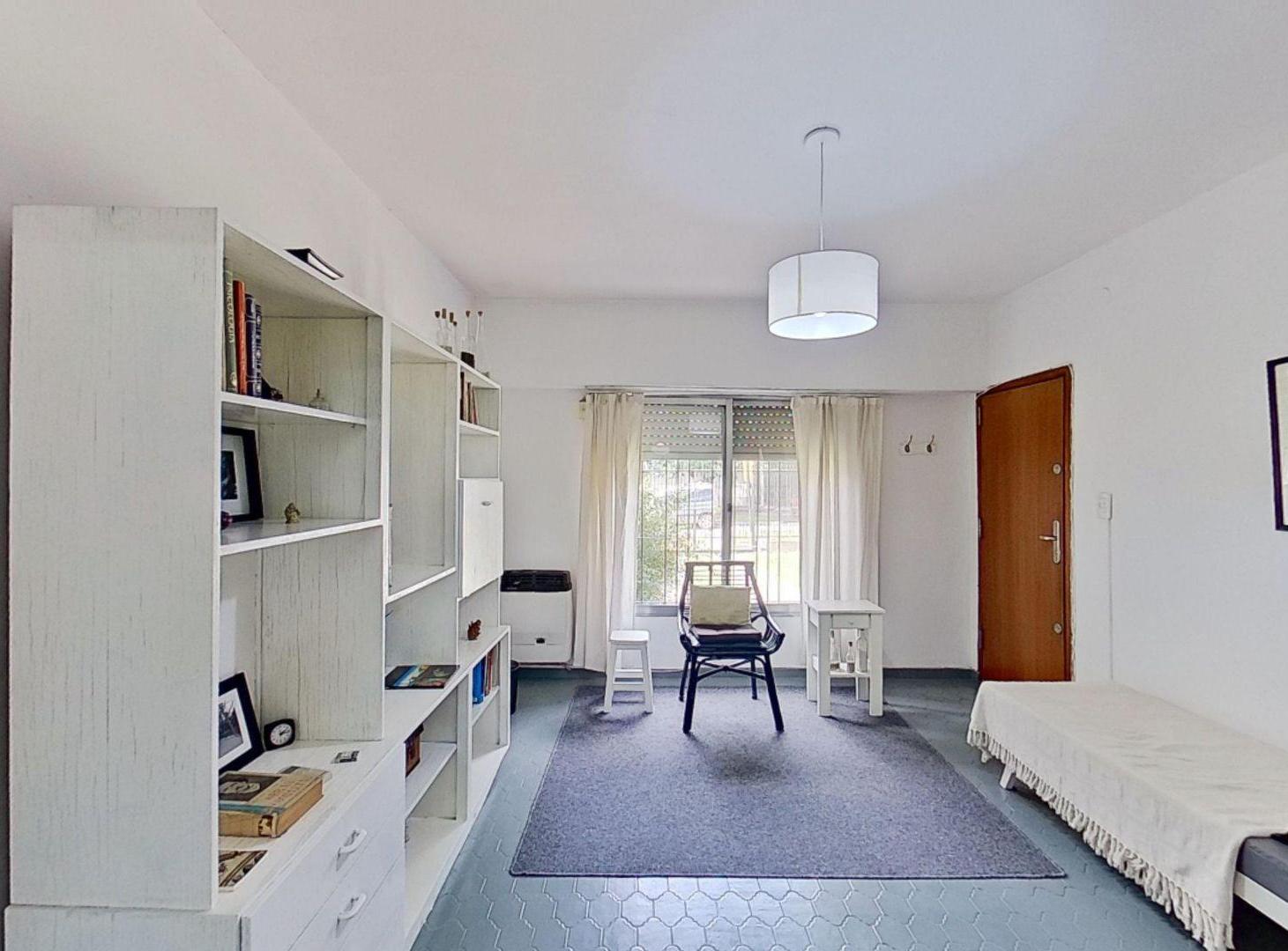 Foto de VENTA PH TIPO CASA 2 AMB FLORENCIO VARELA APTO CR, imagen 4