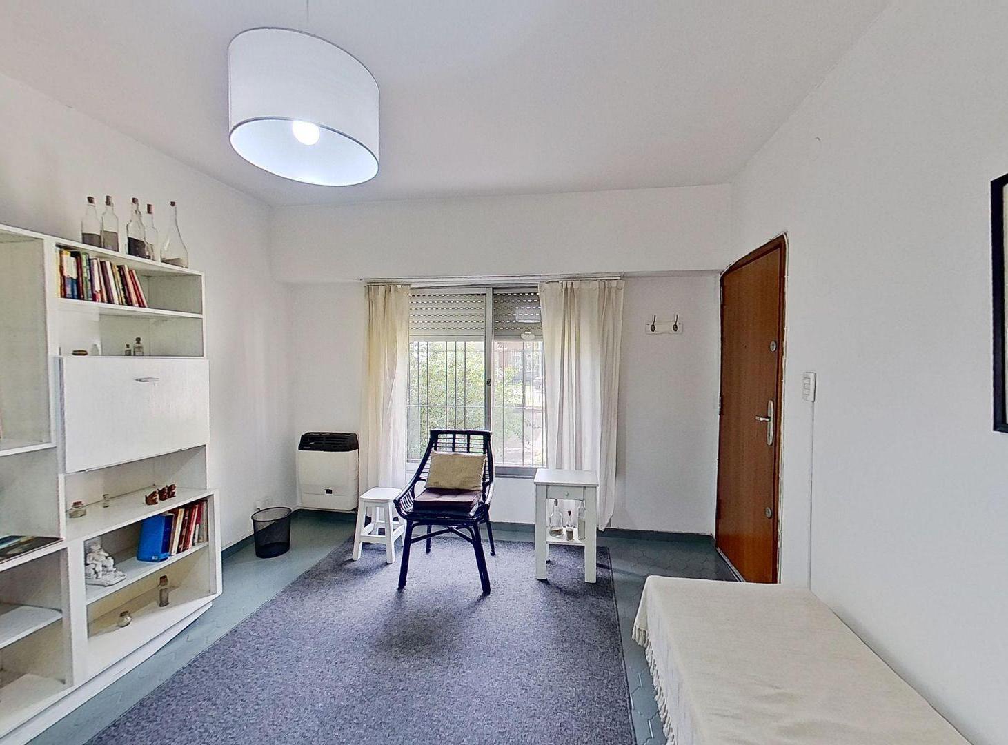 Foto de VENTA PH TIPO CASA 2 AMB FLORENCIO VARELA APTO CR, imagen 3