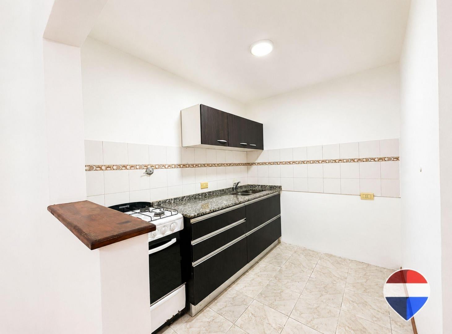 Foto de PH 4 AMBIENTES VENTA PIÑEYRO CON COCHERA Y TERRAZA, imagen 2