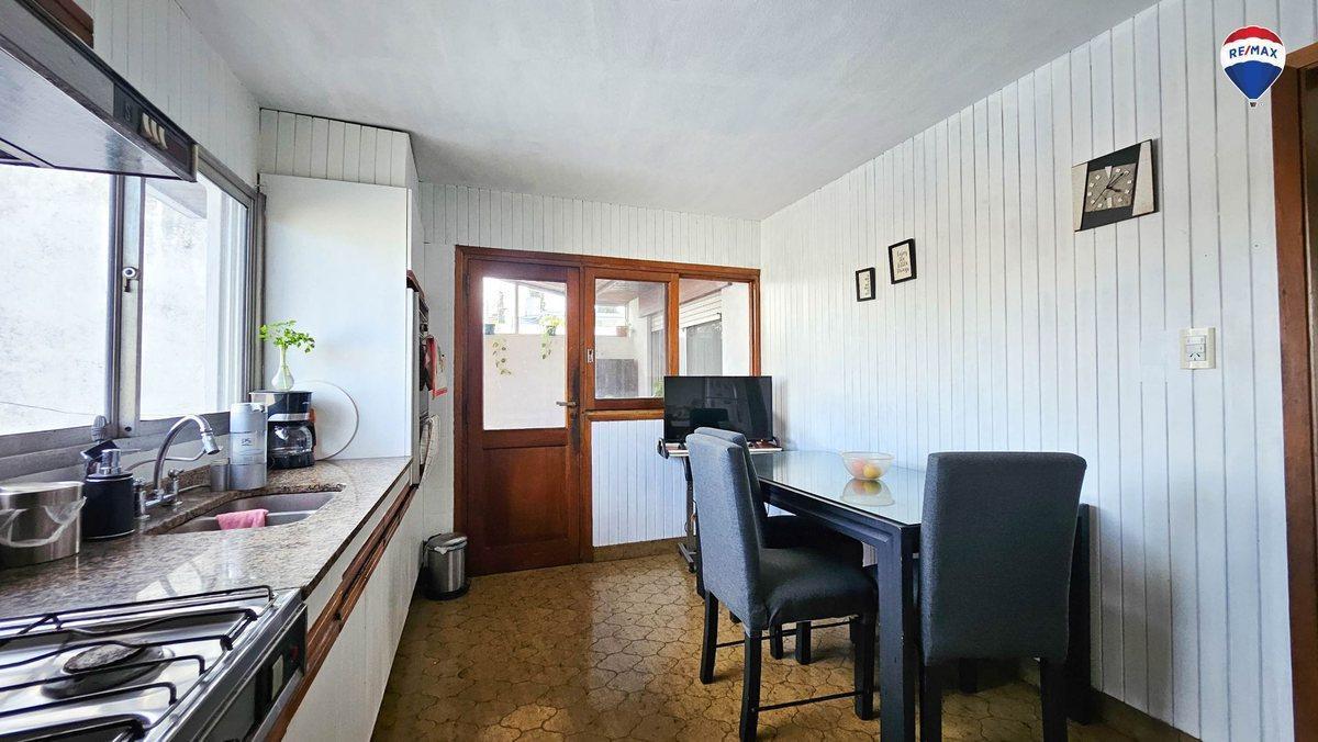 Foto de VENTA MULTIFAMILIAR 3 CASAS DE 3 AMB C/U BERNAL O., imagen 2