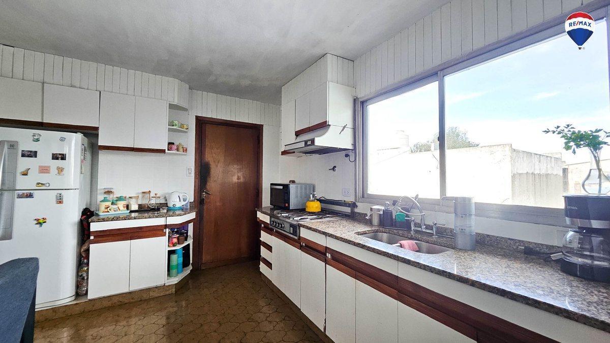 Foto de VENTA MULTIFAMILIAR 3 CASAS DE 3 AMB C/U BERNAL O., imagen 1