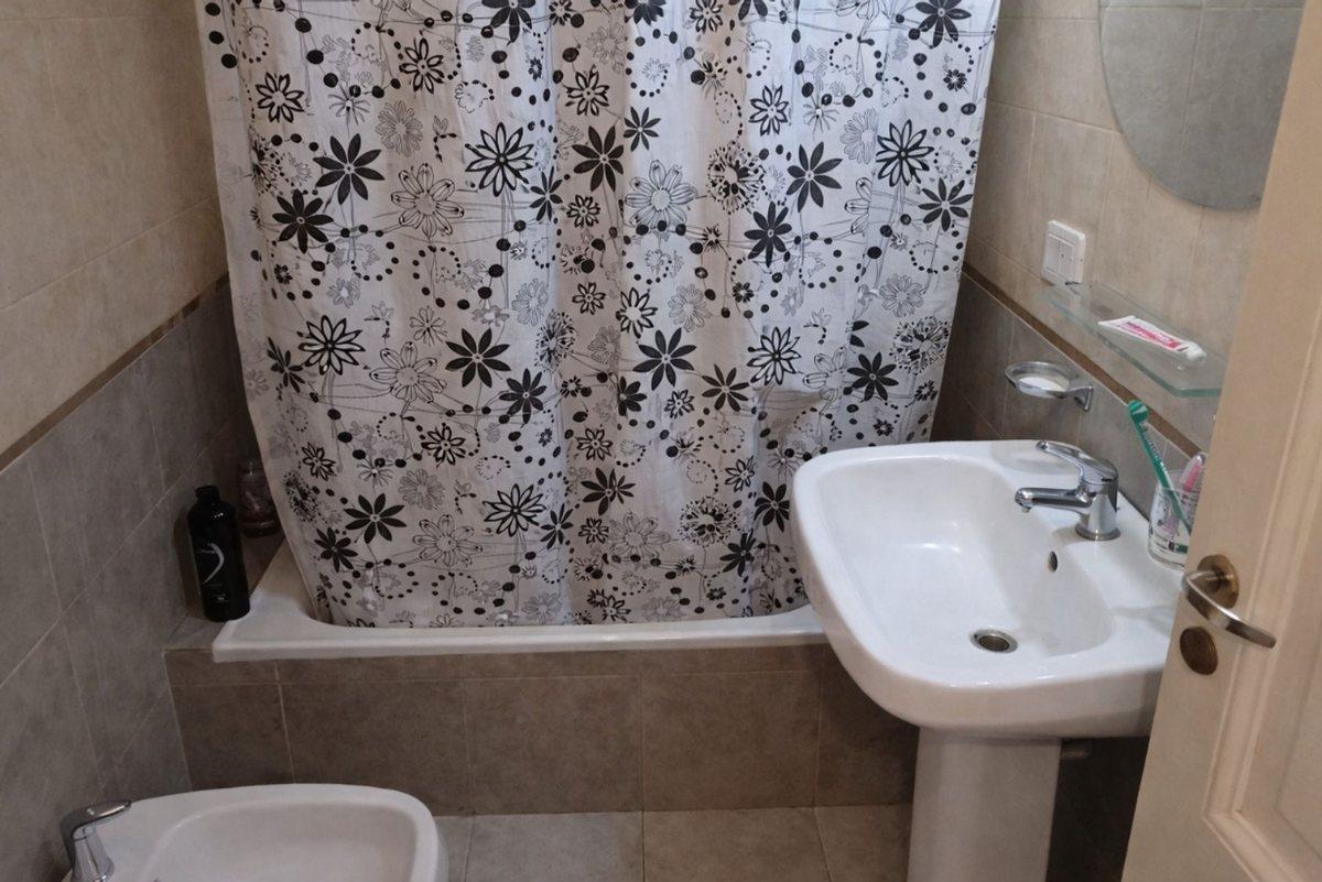 Foto de VENTA DEPARTAMENTO 2 AMBIENTES CON COCHERA, imagen 2
