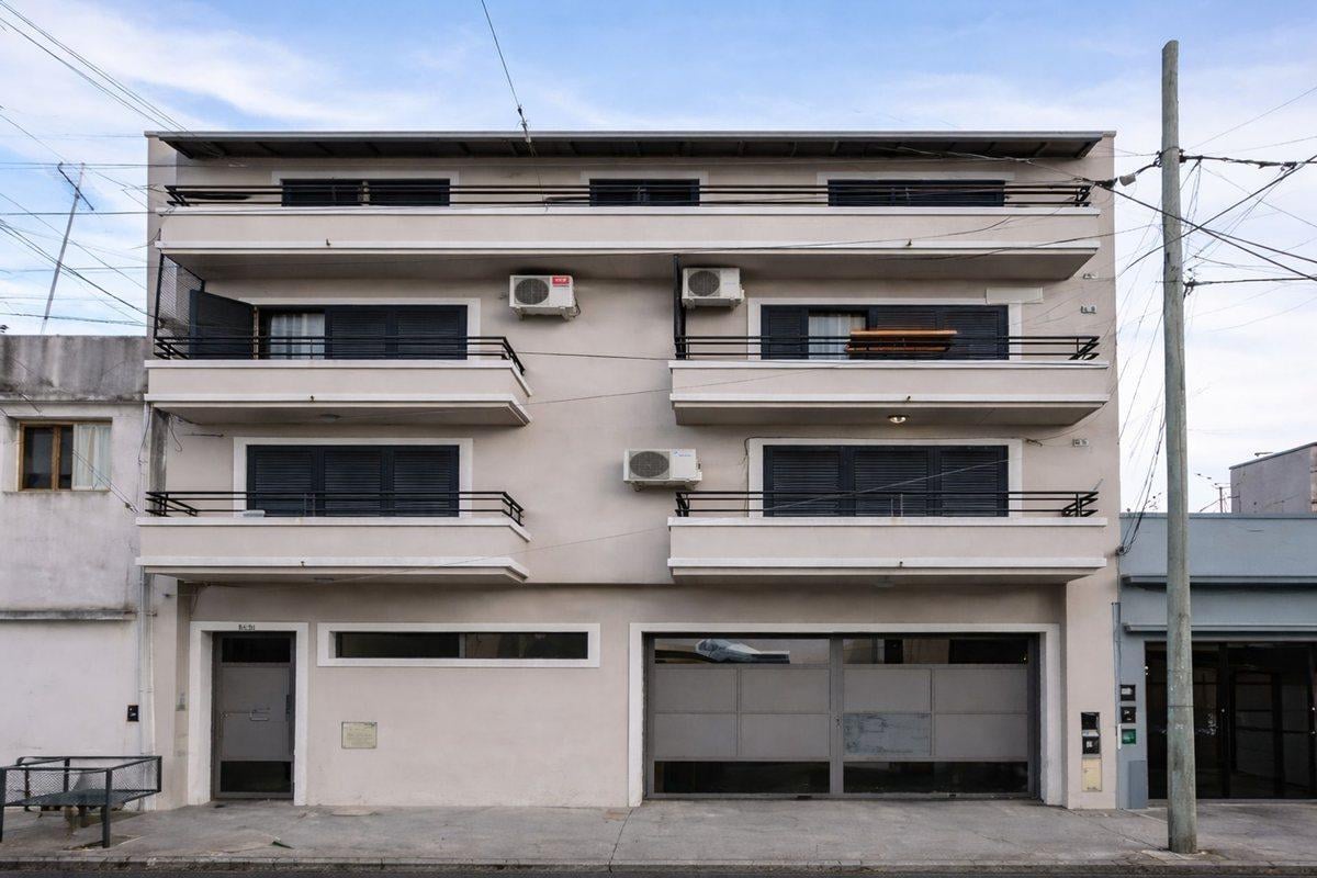 Foto de VENTA DEPARTAMENTO 2 AMBIENTES CON COCHERA, imagen 4