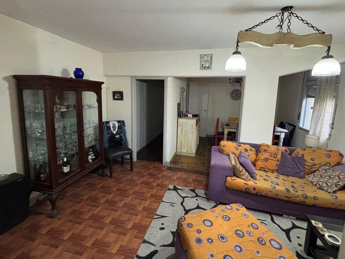 Foto de DEPTO 3 AMB CON COCHERA EN VENTA EN AVELLANEDA, imagen 3