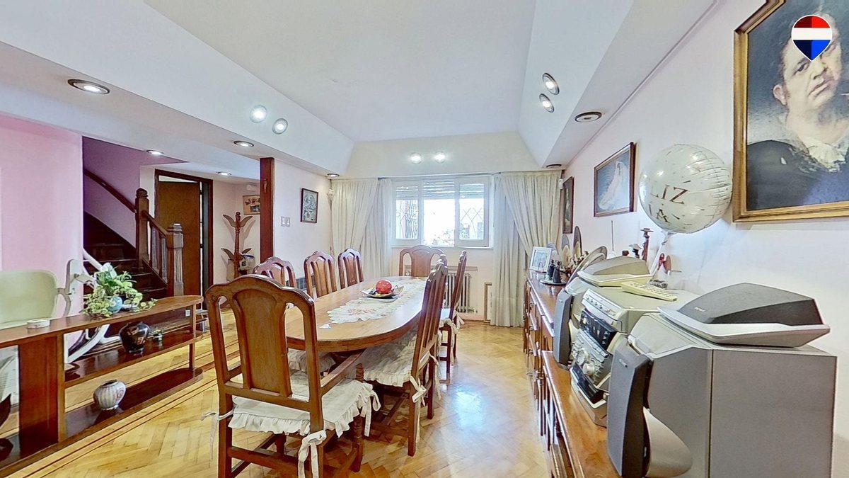 Foto de VENTA CASA 5 AMB C/GARAGE ,PATIO Y PARRILLA, imagen 2