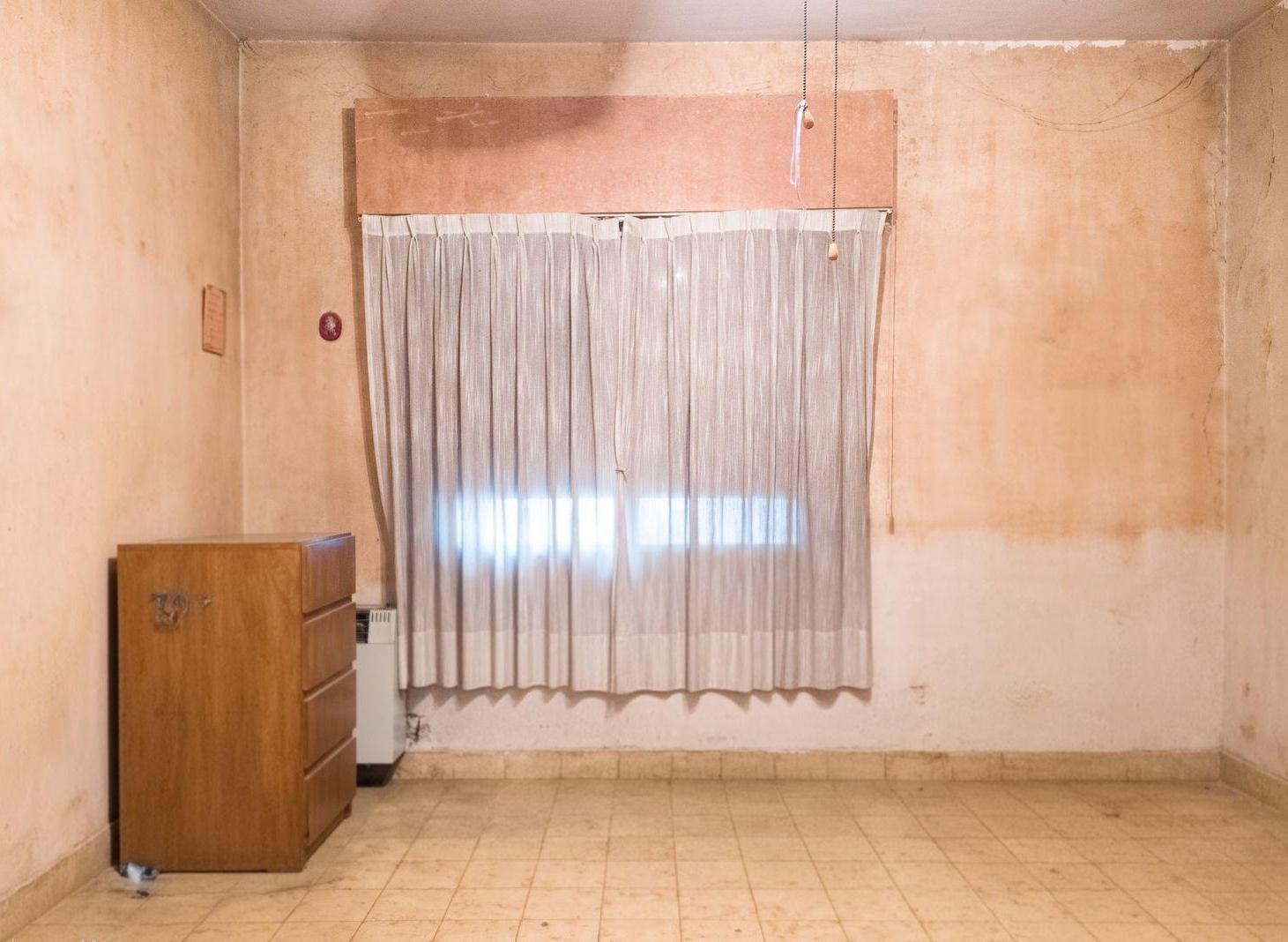 Foto de VENTA CASA 3 AMB COCHERA Y FONDO SARANDI, imagen 3