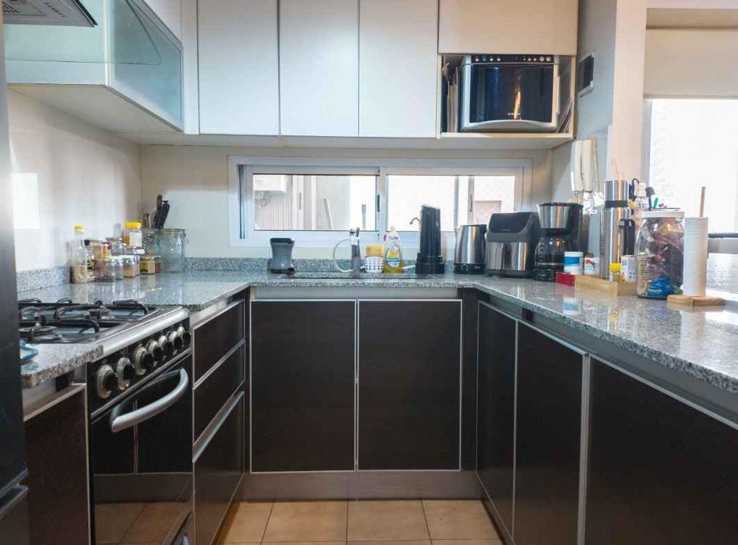 Foto de DEPARTAMENTO 4 AMBIENTES EN AVELLANEDA EN VENTA, imagen 4