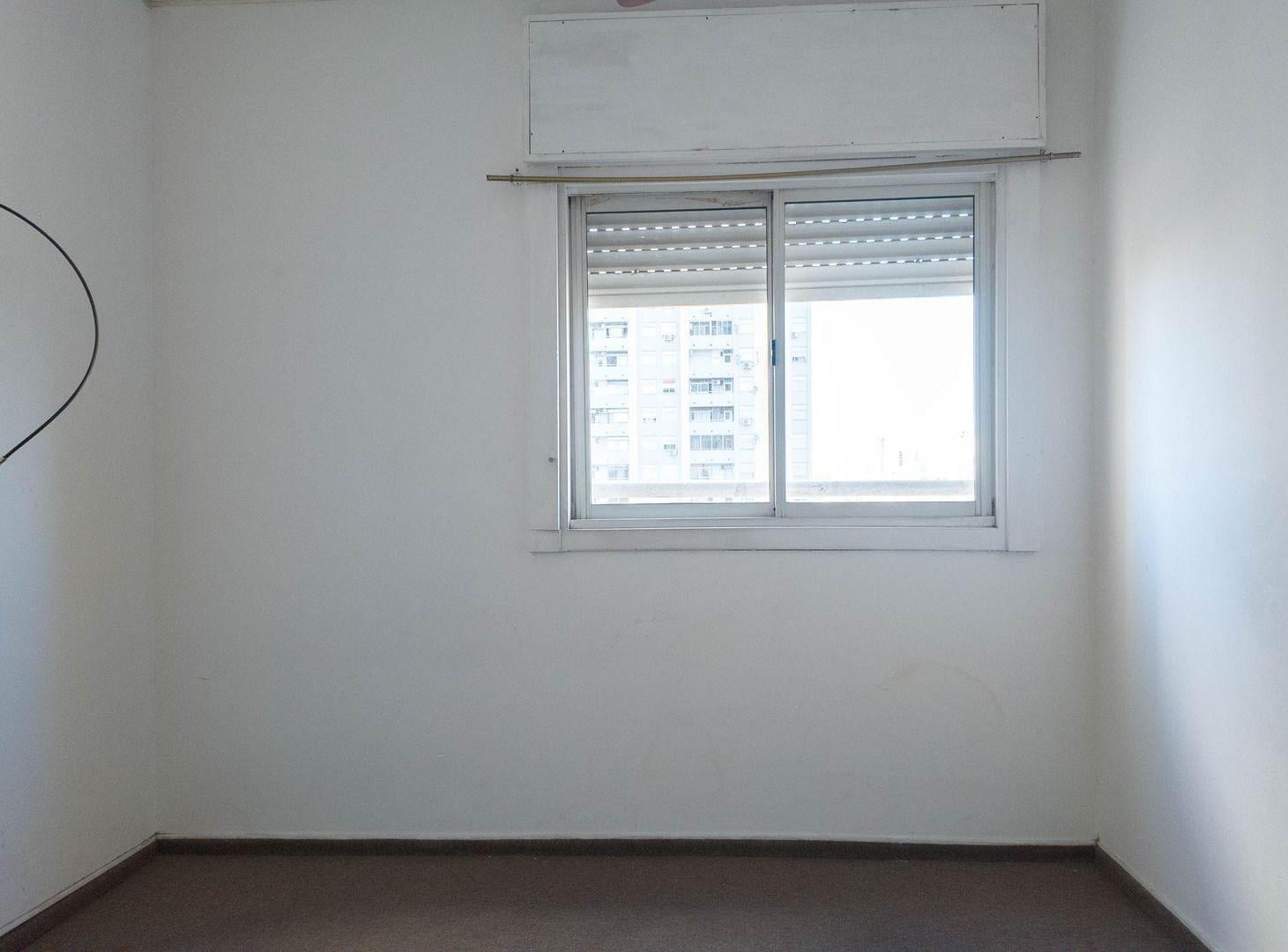 Foto de VENTA DEPTO 2AMB EN TORRES PUEYRREDON, imagen 4