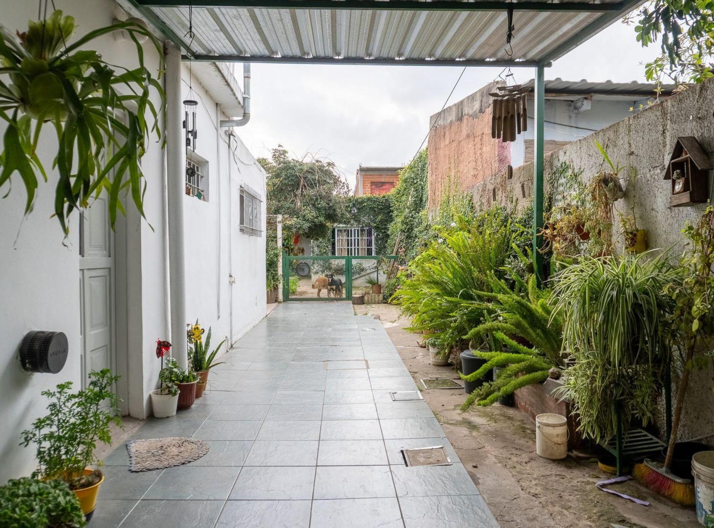 Foto de CASA EN VENTA 5 AMBIENTES EN GUERNICA, imagen 2