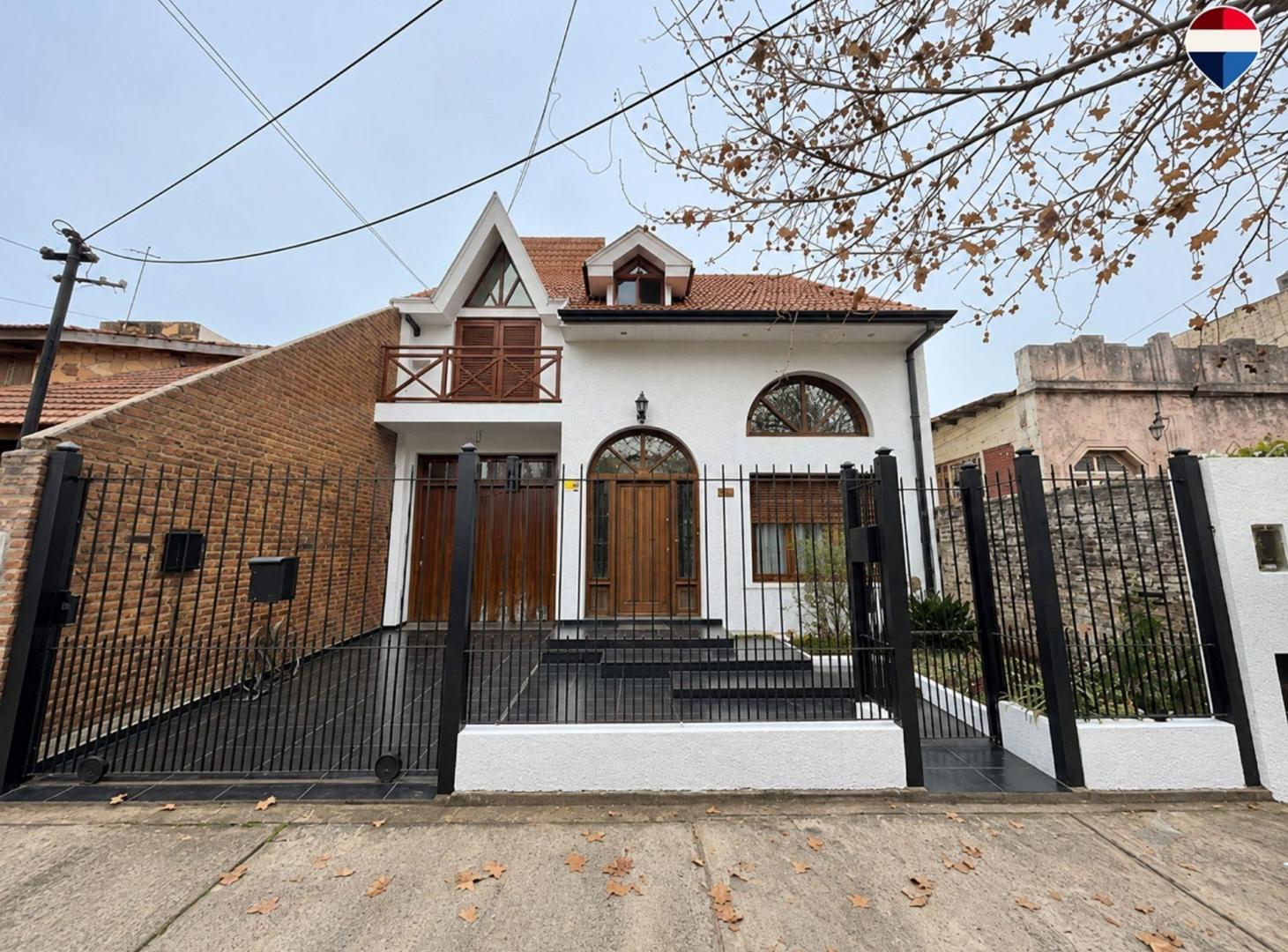 Foto de CASA 6 AMB. EN VENTA EN SARANDI CON PATIO Y JARDÍN, imagen 4