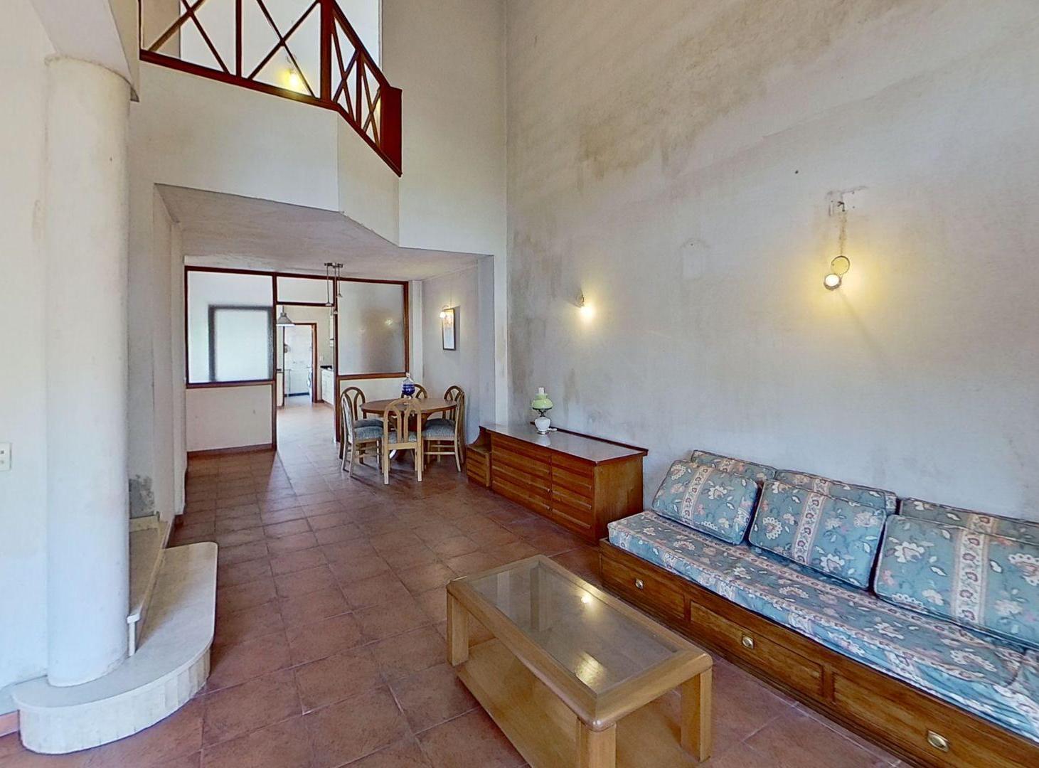 Foto de CASA 6 AMB. EN VENTA EN SARANDI CON PATIO Y JARDÍN, imagen 2