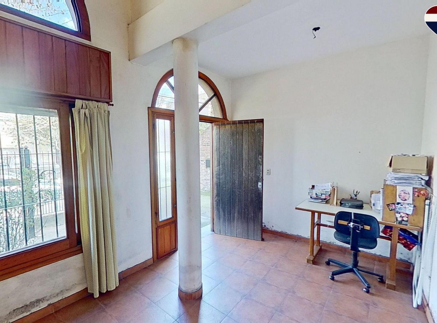Foto de CASA 6 AMB. EN VENTA EN SARANDI CON PATIO Y JARDÍN, imagen 5