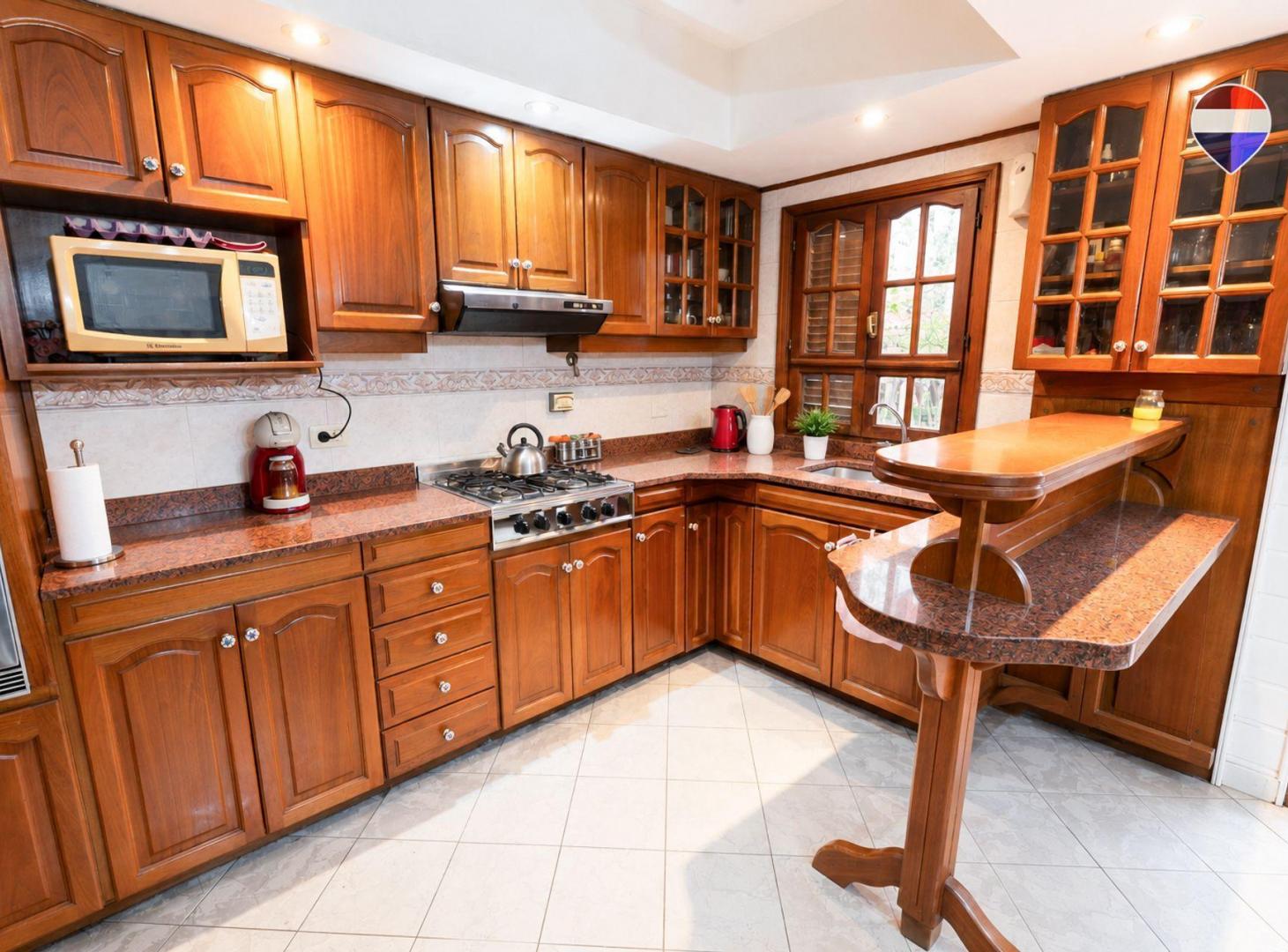 Foto de Venta casa 4 ambientes con quincho en Bernal, imagen 1