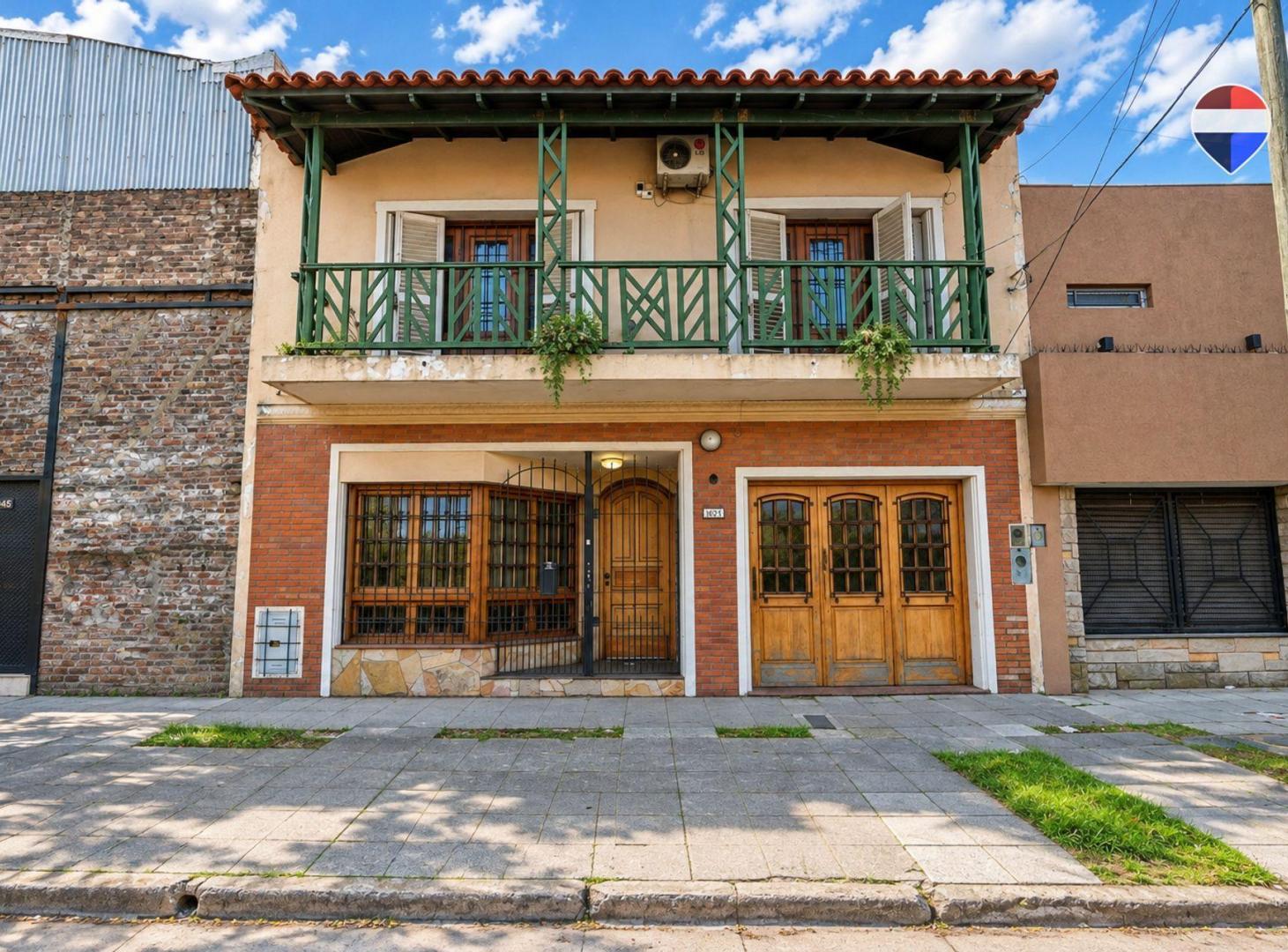 Foto de Venta casa 4 ambientes con quincho en Bernal, imagen 2