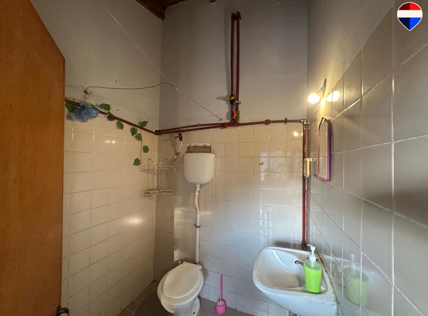 Foto de VENTA PH 5 AMBIENTES COCHERA SARANDI A REFACCIONAR, imagen 4
