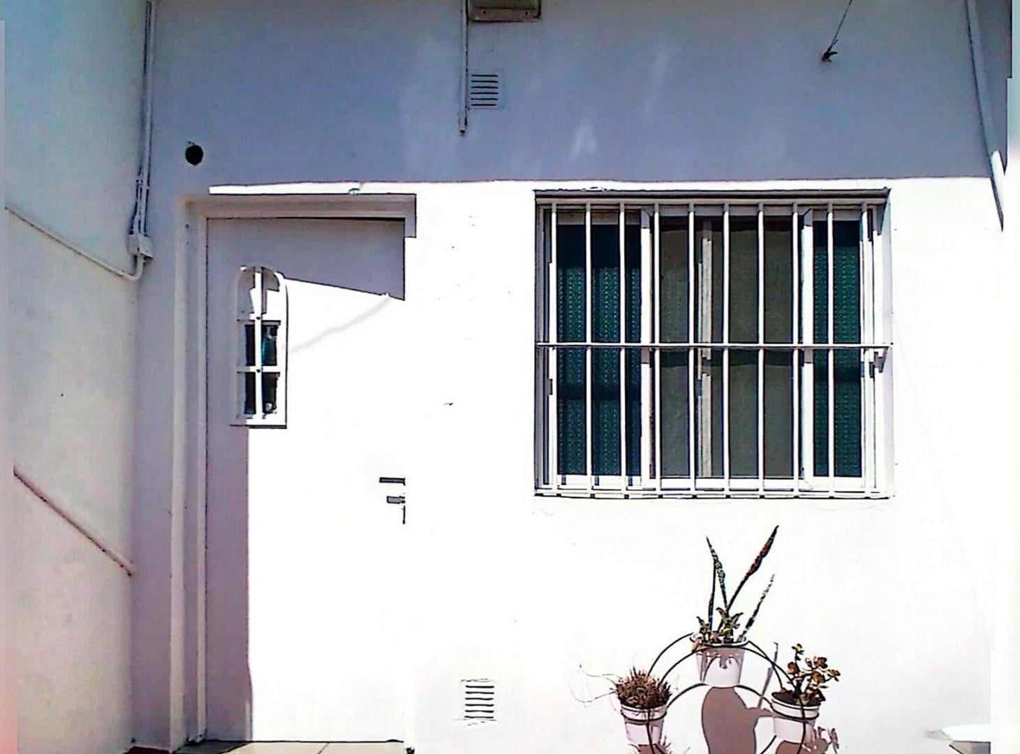 Foto de VENTA DE PH 2 AMBIENTES EN SARANDI AVELLANEDA, imagen 1