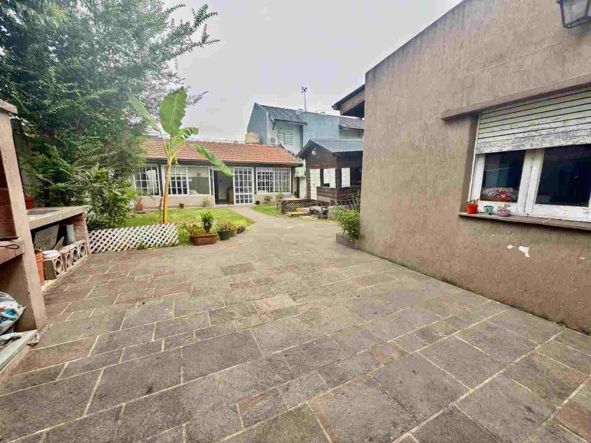 Foto de CASA 4 AMB EN VENTA EN JOSE MARMOL CON QUINCHO, imagen 5