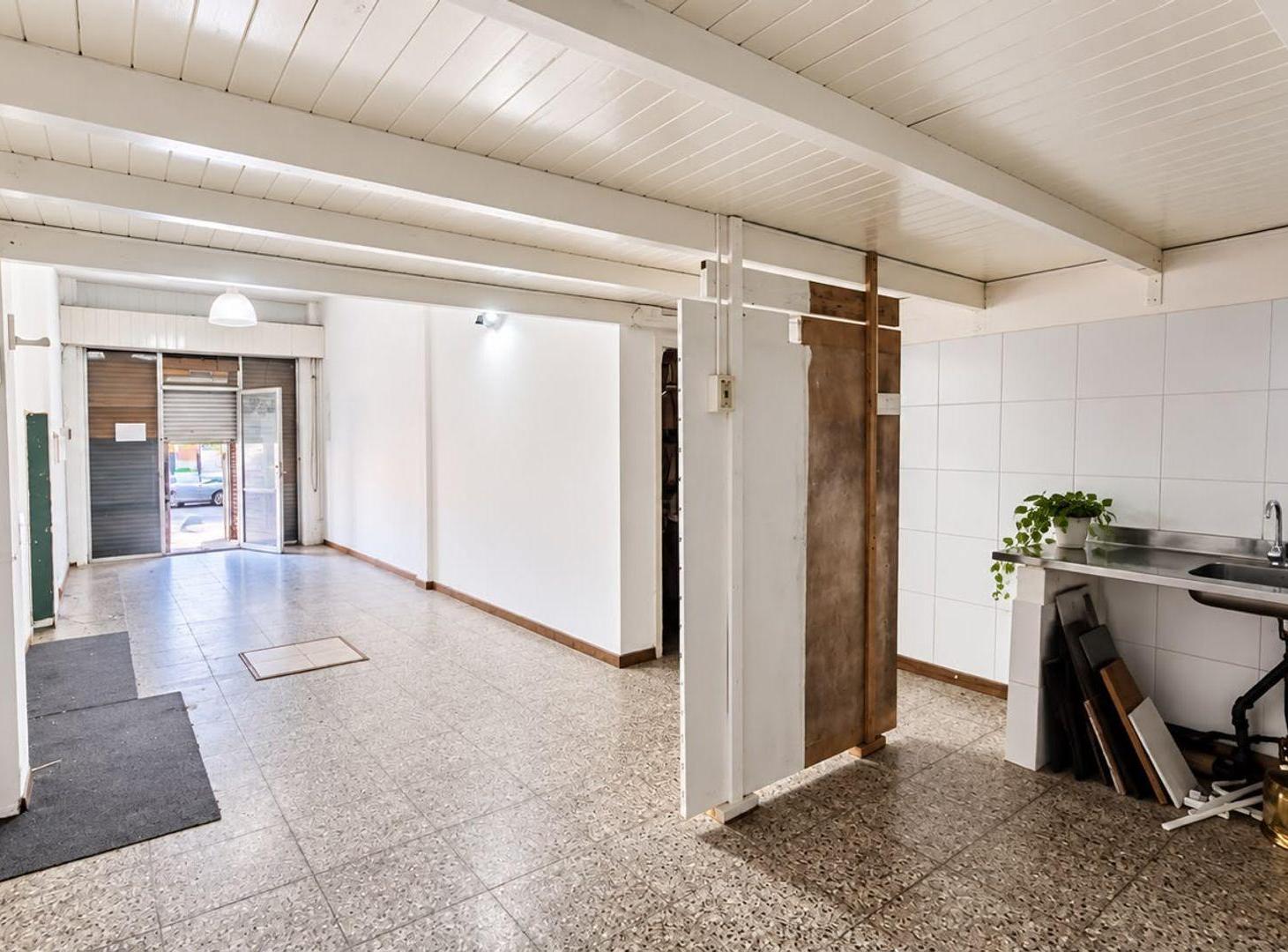 Foto de LOCAL 38m2 EN VENTA EN QUILMES OESTE, imagen 4