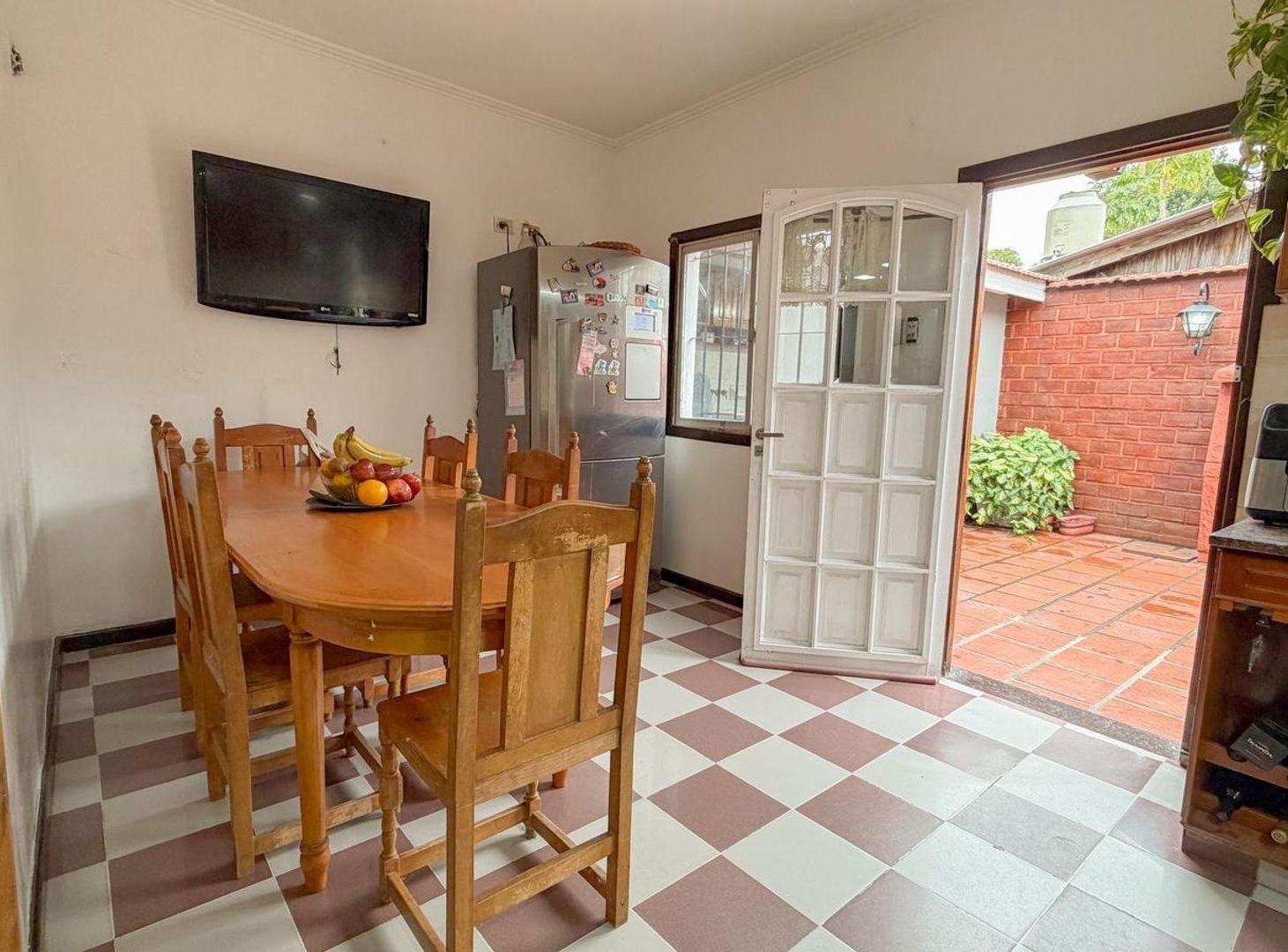Foto de CASA PH 4 AMBIENTES EN VENTA EN TEMPERLEY, imagen 3