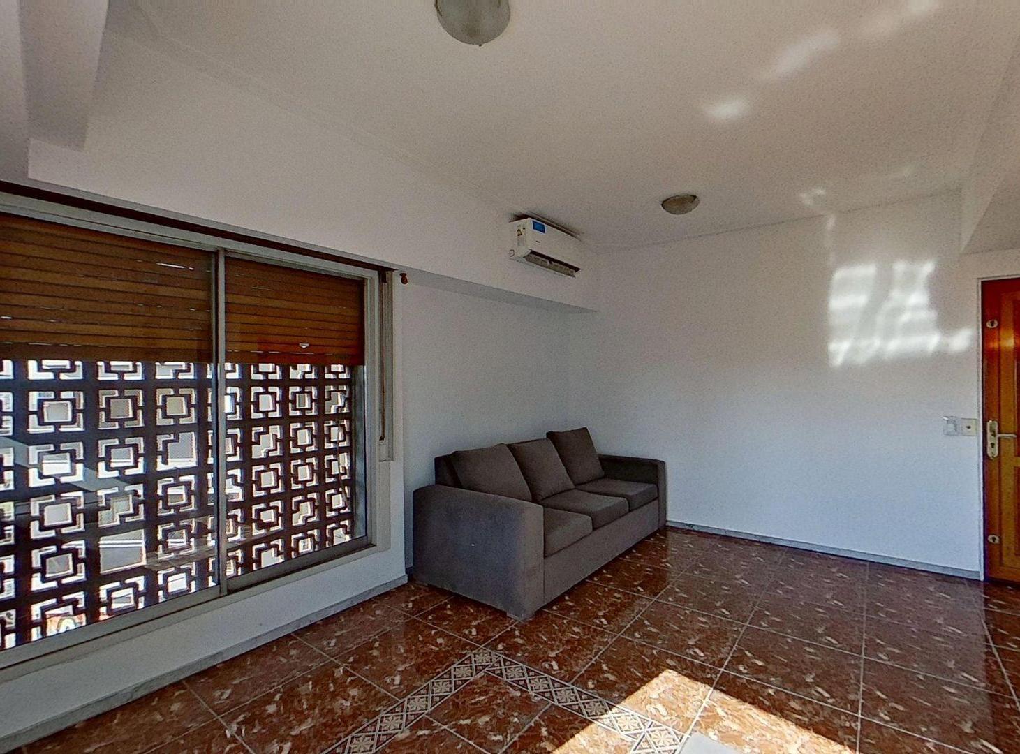 Foto de DEPTO 3 AMB EN VENTA EN AVELLANEDA CENTRO CON BALC, imagen 2