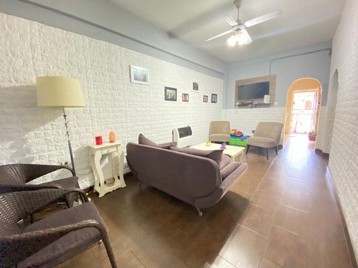 Foto de CASA 3 AMB EN VENTA EN SAN JUSTO PILETA COCHERA, imagen 3