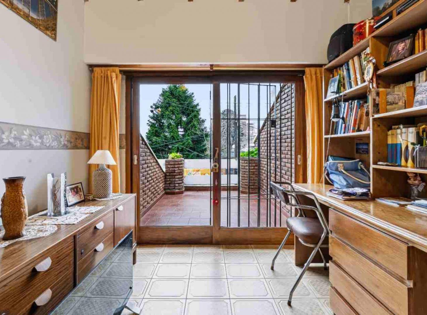 Foto de CASA 4ABM EN VENTA QUILMES OESTE FONDO VERDE COCH, imagen 5
