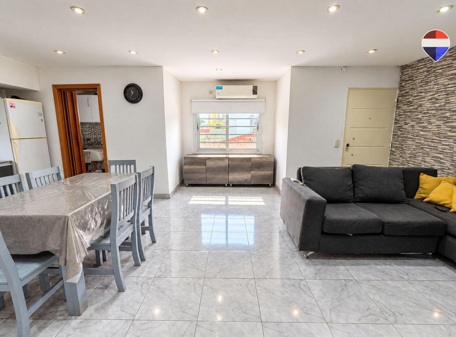 Foto de VENTA CASA MULTIFAMILIAR 7 AMB EN BERNAL, imagen 1