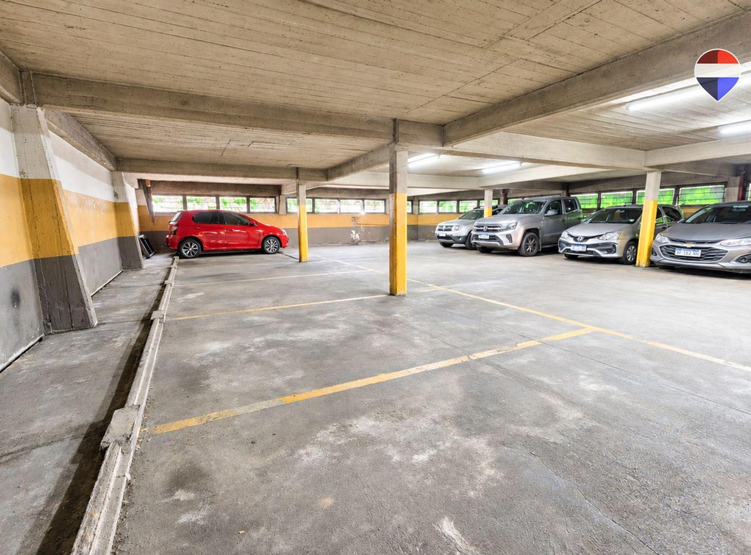 Foto de VENTA DE COCHERA PLANTA BAJA AVENIDA MITRE, imagen 2