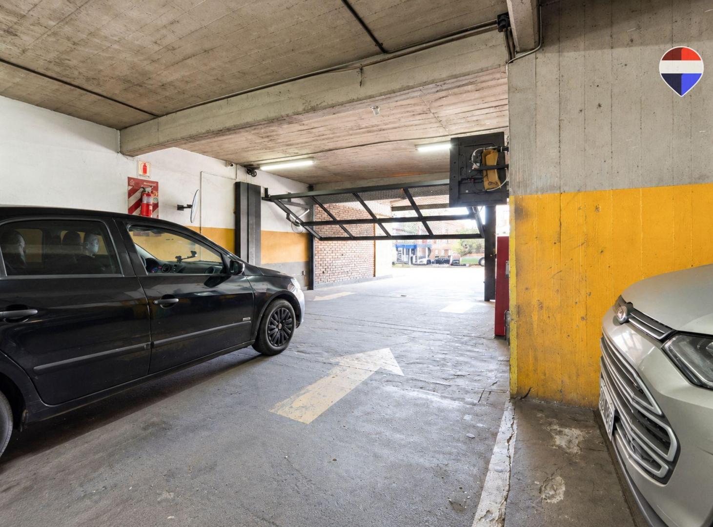 Foto de VENTA DE COCHERA PLANTA BAJA AVENIDA MITRE, imagen 3