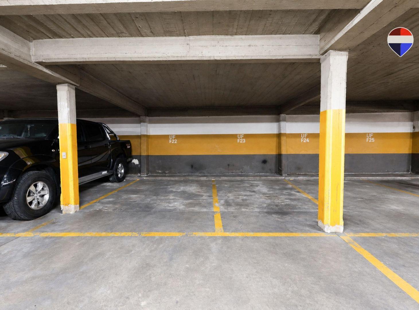 Foto de VENTA DE COCHERA PLATA BAJA EN AVENIDA MITRE, imagen 4