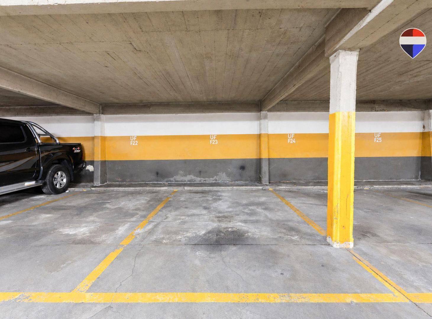 Foto de VENTA DE COCHERA PLATA BAJA EN AVENIDA MITRE, imagen 1