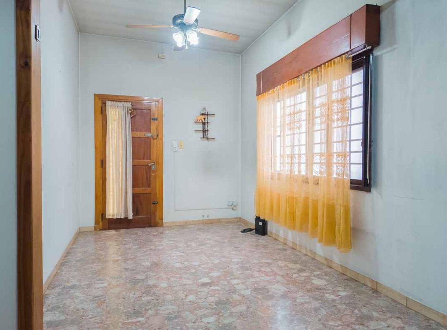 Foto de VENTA CASA 4 AMB EN QUILMES CON PATIO, imagen 4